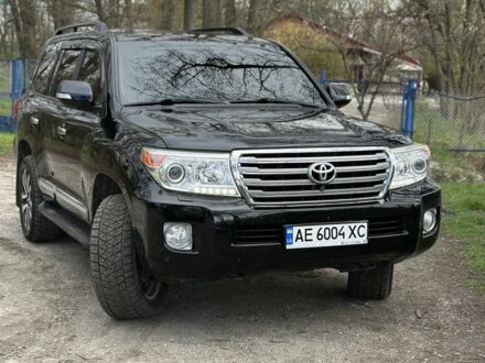 Тойота Ленд Крузер 200 2012 у Дніпро (Дніпропетровську) на Automoto.ua Чорний Тойота Ленд Крузер 200, об'ємом двигуна 4.5 л та пробігом 250 тис. км за 30000 $, фото 1 на Automoto.ua