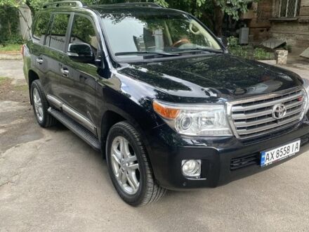 Тойота Ленд Крузер 200 2012 в Харькове на Automoto.ua Черный Тойота Ленд Крузер 200, объемом двигателя 4.5 л и пробегом 99 тыс. км за 39500 $, фото 1 на Automoto.ua