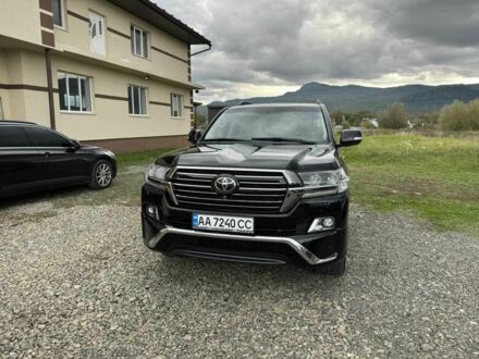 Тойота Ленд Крузер 200 2014 у Тячеве на Automoto.ua Чорний Тойота Ленд Крузер 200, об'ємом двигуна 4.5 л та пробігом 200 тис. км за 36500 $, фото 1 на Automoto.ua
