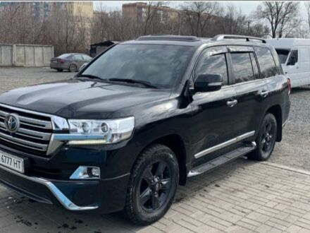 Тойота Ленд Крузер 200 2016 в Кривом Роге на Automoto.ua Черный Тойота Ленд Крузер 200, объемом двигателя 4.5 л и пробегом 220 тыс. км за 54994 $, фото 1 на Automoto.ua