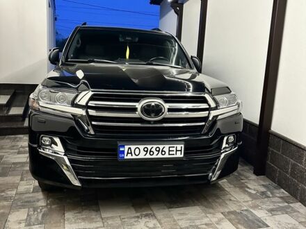 Чорний Тойота Ленд Крузер 200, об'ємом двигуна 4.5 л та пробігом 150 тис. км за 65800 $, фото 1 на Automoto.ua