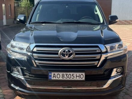 Тойота Ленд Крузер 200 2020 в Ужгороде на Automoto.ua Черный Тойота Ленд Крузер 200, объемом двигателя 4.6 л и пробегом 73 тыс. км за 60000 $, фото 1 на Automoto.ua