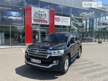 Тойота Ленд Крузер 200 2020 в Луцке на Automoto.ua Черный Тойота Ленд Крузер 200, объемом двигателя 4.6 л и пробегом 50 тыс. км за 59900 $, фото 1 на Automoto.ua