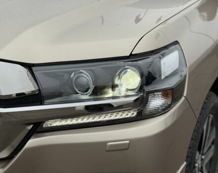 Коричневый Тойота Ленд Крузер 200, объемом двигателя 4.5 л и пробегом 250 тыс. км за 1254 $, фото 10 на Automoto.ua