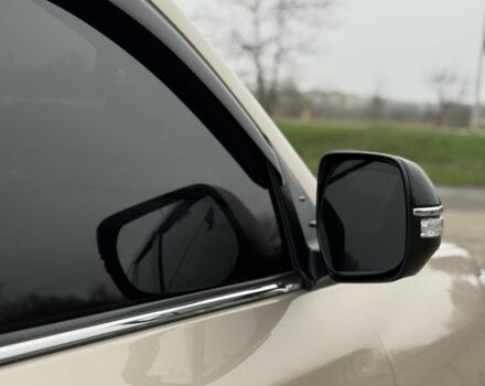 Коричневый Тойота Ленд Крузер 200, объемом двигателя 4.5 л и пробегом 250 тыс. км за 1254 $, фото 12 на Automoto.ua