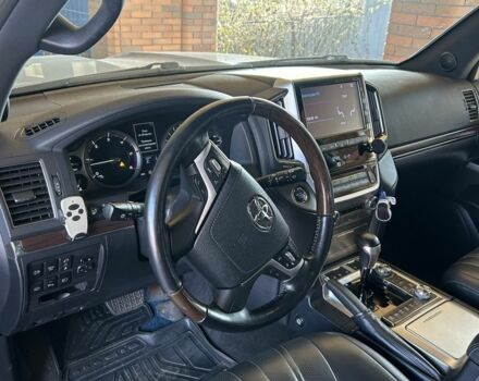 Коричневый Тойота Ленд Крузер 200, объемом двигателя 4.5 л и пробегом 101 тыс. км за 68000 $, фото 8 на Automoto.ua