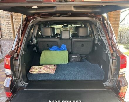 Коричневый Тойота Ленд Крузер 200, объемом двигателя 4.5 л и пробегом 101 тыс. км за 68000 $, фото 17 на Automoto.ua