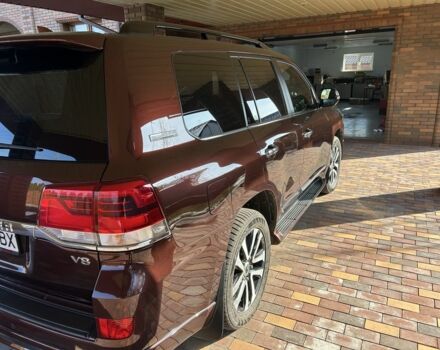 Коричневый Тойота Ленд Крузер 200, объемом двигателя 4.5 л и пробегом 101 тыс. км за 68000 $, фото 5 на Automoto.ua