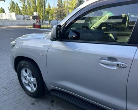 Серый Тойота Ленд Крузер 200, объемом двигателя 4.5 л и пробегом 330 тыс. км за 23900 $, фото 14 на Automoto.ua