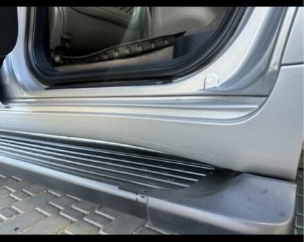 Серый Тойота Ленд Крузер 200, объемом двигателя 4.5 л и пробегом 330 тыс. км за 23900 $, фото 18 на Automoto.ua