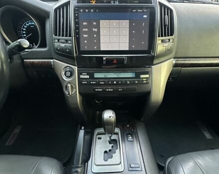 Серый Тойота Ленд Крузер 200, объемом двигателя 4.5 л и пробегом 340 тыс. км за 23000 $, фото 9 на Automoto.ua