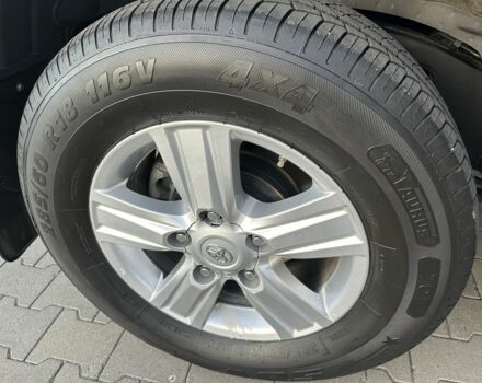 Серый Тойота Ленд Крузер 200, объемом двигателя 4.5 л и пробегом 340 тыс. км за 23000 $, фото 14 на Automoto.ua