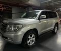 Серый Тойота Ленд Крузер 200, объемом двигателя 4.5 л и пробегом 330 тыс. км за 23900 $, фото 7 на Automoto.ua