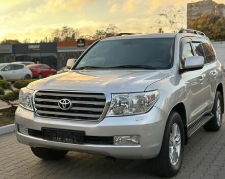 Серый Тойота Ленд Крузер 200, объемом двигателя 4.5 л и пробегом 340 тыс. км за 23000 $, фото 1 на Automoto.ua