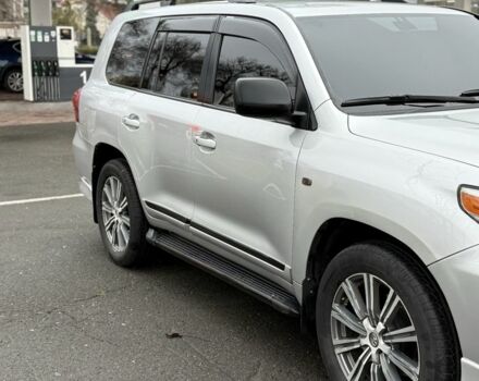 Сірий Тойота Ленд Крузер 200, об'ємом двигуна 4.5 л та пробігом 298 тис. км за 24200 $, фото 3 на Automoto.ua