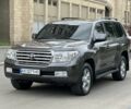 Серый Тойота Ленд Крузер 200, объемом двигателя 4.6 л и пробегом 213 тыс. км за 24000 $, фото 1 на Automoto.ua