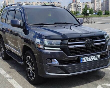 Сірий Тойота Ленд Крузер 200, об'ємом двигуна 4.5 л та пробігом 244 тис. км за 32000 $, фото 5 на Automoto.ua
