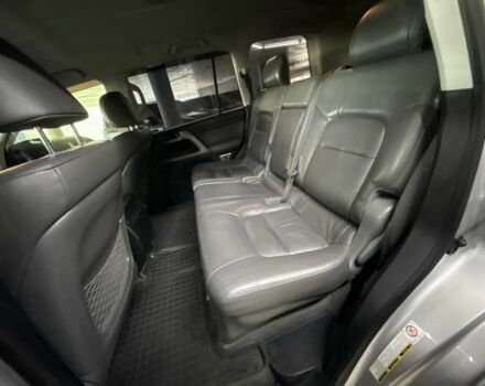 Сірий Тойота Ленд Крузер 200, об'ємом двигуна 4.5 л та пробігом 340 тис. км за 23900 $, фото 18 на Automoto.ua