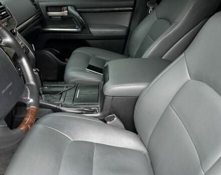 Сірий Тойота Ленд Крузер 200, об'ємом двигуна 4.5 л та пробігом 298 тис. км за 24200 $, фото 6 на Automoto.ua
