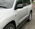 Сірий Тойота Ленд Крузер 200, об'ємом двигуна 4.5 л та пробігом 298 тис. км за 24200 $, фото 4 на Automoto.ua