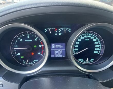 Серый Тойота Ленд Крузер 200, объемом двигателя 4.5 л и пробегом 104 тыс. км за 32000 $, фото 4 на Automoto.ua