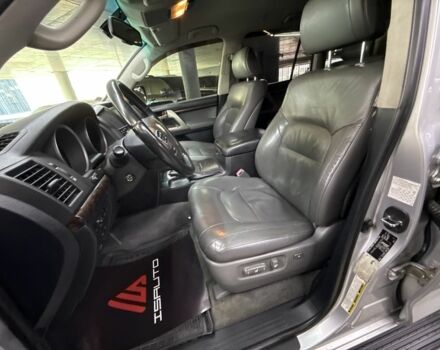 Сірий Тойота Ленд Крузер 200, об'ємом двигуна 4.5 л та пробігом 340 тис. км за 23900 $, фото 16 на Automoto.ua