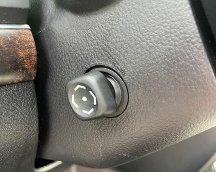 Серый Тойота Ленд Крузер 200, объемом двигателя 4.7 л и пробегом 222 тыс. км за 21500 $, фото 15 на Automoto.ua