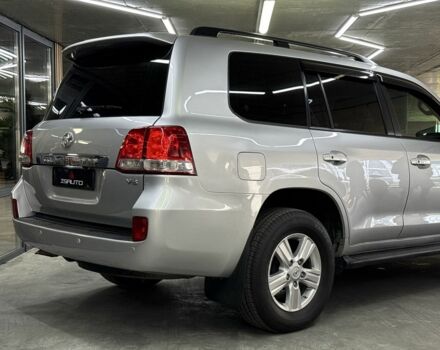 Сірий Тойота Ленд Крузер 200, об'ємом двигуна 4.5 л та пробігом 340 тис. км за 23900 $, фото 11 на Automoto.ua