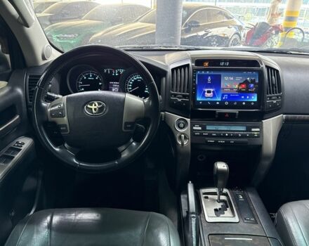 Сірий Тойота Ленд Крузер 200, об'ємом двигуна 4.5 л та пробігом 340 тис. км за 23900 $, фото 20 на Automoto.ua