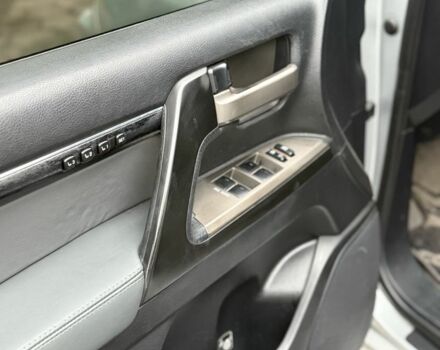 Сірий Тойота Ленд Крузер 200, об'ємом двигуна 4.5 л та пробігом 298 тис. км за 24200 $, фото 5 на Automoto.ua