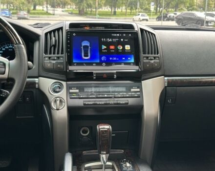 Серый Тойота Ленд Крузер 200, объемом двигателя 4.6 л и пробегом 213 тыс. км за 24000 $, фото 19 на Automoto.ua