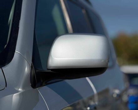 Серый Тойота Ленд Крузер 200, объемом двигателя 4.5 л и пробегом 193 тыс. км за 24900 $, фото 7 на Automoto.ua