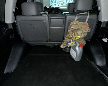 Сірий Тойота Ленд Крузер 200, об'ємом двигуна 4.5 л та пробігом 260 тис. км за 26500 $, фото 8 на Automoto.ua