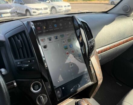 Серый Тойота Ленд Крузер 200, объемом двигателя 4.5 л и пробегом 193 тыс. км за 24900 $, фото 23 на Automoto.ua