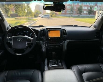 Сірий Тойота Ленд Крузер 200, об'ємом двигуна 4.5 л та пробігом 280 тис. км за 32000 $, фото 8 на Automoto.ua