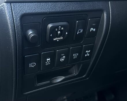 Серый Тойота Ленд Крузер 200, объемом двигателя 4.5 л и пробегом 209 тыс. км за 30000 $, фото 18 на Automoto.ua