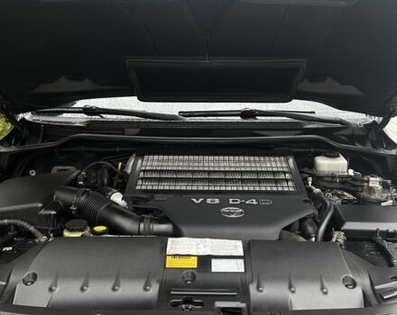 Серый Тойота Ленд Крузер 200, объемом двигателя 4.5 л и пробегом 209 тыс. км за 30000 $, фото 15 на Automoto.ua