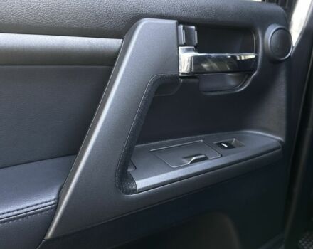 Серый Тойота Ленд Крузер 200, объемом двигателя 4.5 л и пробегом 209 тыс. км за 30000 $, фото 17 на Automoto.ua