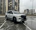Серый Тойота Ленд Крузер 200, объемом двигателя 4.5 л и пробегом 170 тыс. км за 55000 $, фото 1 на Automoto.ua