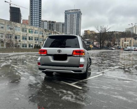 Серый Тойота Ленд Крузер 200, объемом двигателя 4.5 л и пробегом 170 тыс. км за 55000 $, фото 2 на Automoto.ua