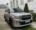 Серый Тойота Ленд Крузер 200, объемом двигателя 4.5 л и пробегом 186 тыс. км за 47000 $, фото 1 на Automoto.ua