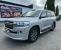Серый Тойота Ленд Крузер 200, объемом двигателя 4.5 л и пробегом 132 тыс. км за 58000 $, фото 1 на Automoto.ua