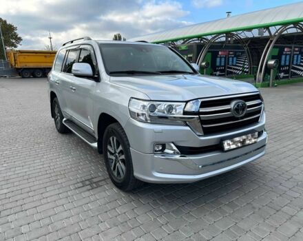 Серый Тойота Ленд Крузер 200, объемом двигателя 4.5 л и пробегом 132 тыс. км за 49900 $, фото 6 на Automoto.ua