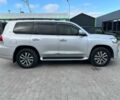 Серый Тойота Ленд Крузер 200, объемом двигателя 4.5 л и пробегом 132 тыс. км за 58000 $, фото 5 на Automoto.ua