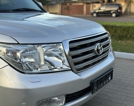 Серый Тойота Ленд Крузер 200, объемом двигателя 4.5 л и пробегом 340 тыс. км за 23000 $, фото 1 на Automoto.ua