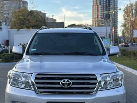 Серый Тойота Ленд Крузер 200, объемом двигателя 4.5 л и пробегом 340 тыс. км за 23000 $, фото 1 на Automoto.ua