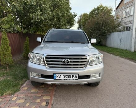 Серый Тойота Ленд Крузер 200, объемом двигателя 4.5 л и пробегом 280 тыс. км за 31500 $, фото 1 на Automoto.ua