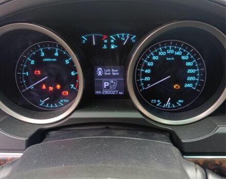 Синий Тойота Ленд Крузер 200, объемом двигателя 4.7 л и пробегом 290 тыс. км за 23000 $, фото 15 на Automoto.ua