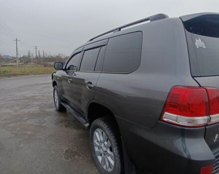 Синий Тойота Ленд Крузер 200, объемом двигателя 4.7 л и пробегом 290 тыс. км за 23000 $, фото 12 на Automoto.ua