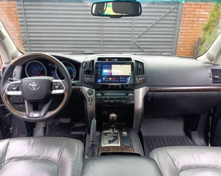 Синий Тойота Ленд Крузер 200, объемом двигателя 4.7 л и пробегом 290 тыс. км за 23000 $, фото 1 на Automoto.ua